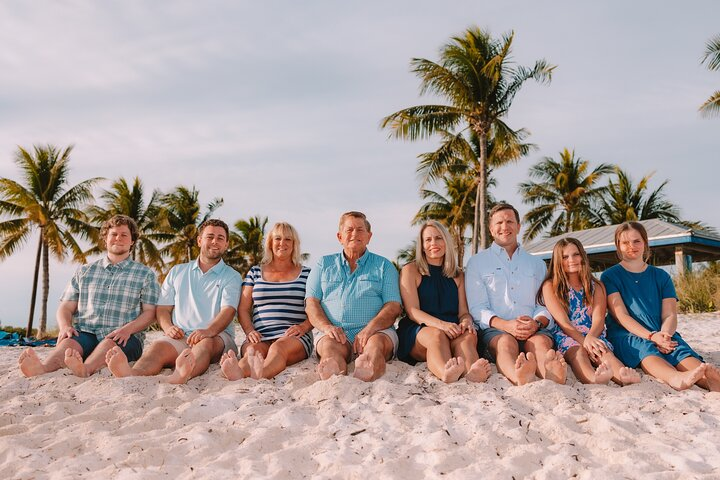 Private Vacation Photoshoot with Photographer in Key Largo - Photo 1 of 22